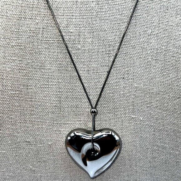 Breil  Silver Tone Heart Pendant Necklace   A96 - Picture 1 of 9